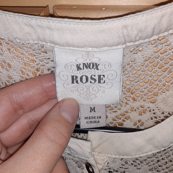 Knox Rose Thermal ruffle lace top shark bite hem shirt size M - Picture 3 of 3